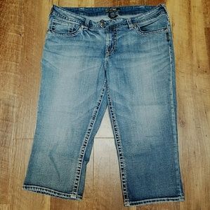 Women's Silver TUESDAY crop capris sz.18